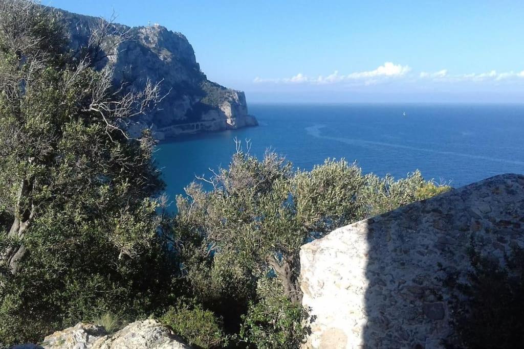 Appartamento Vittoria Pietra Ligure Exteriér fotografie